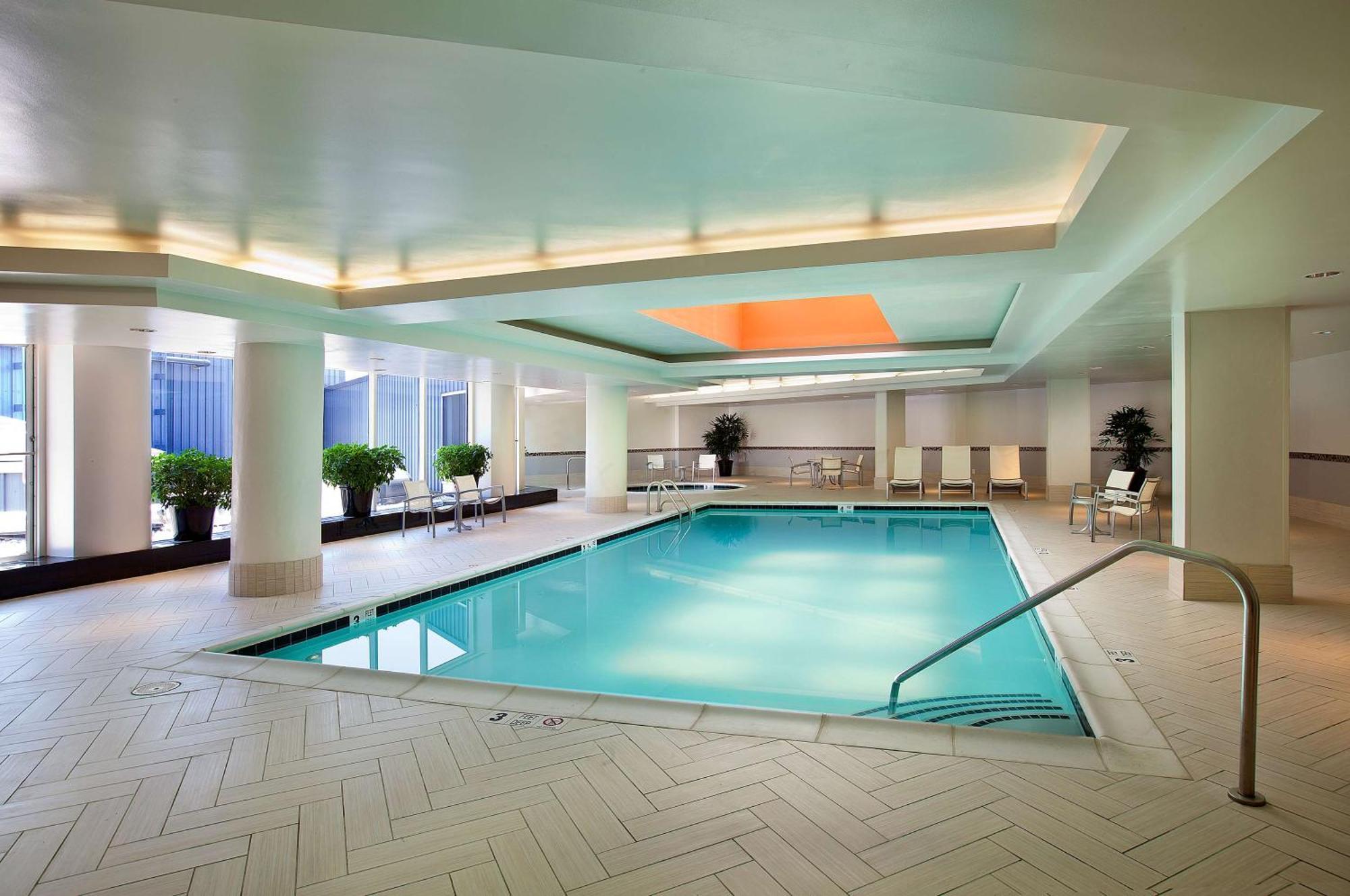 Embassy Suites By Hilton Washington Dc Chevy Chase Pavilion Luaran gambar